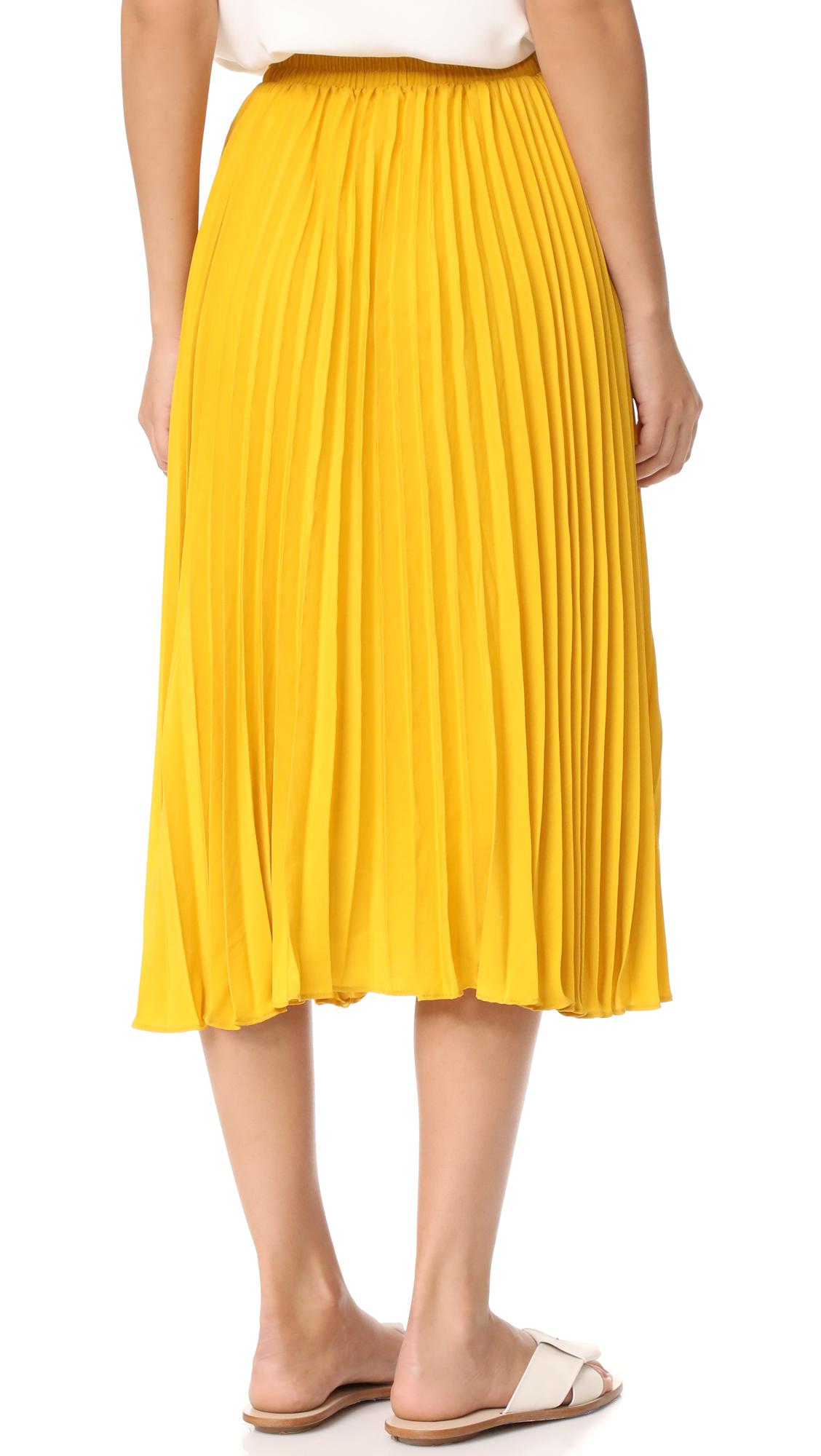 Endless rose Pleated Long Skirt in Yellow Lyst